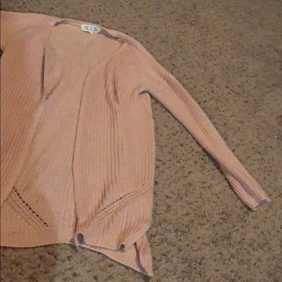 Cardigan - Picture 2 of 4
